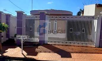 Imagem: CASA RESIDENCIAL em SERTÃOZINHO - SP, JARDIM