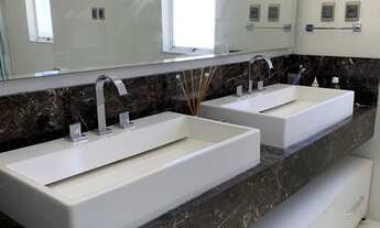 Imagem 3: 5 dormitórios, 4 suíte, 4 vagas na garagem, 412M² de Área Construída