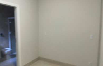 Imagem 2: 4 dormitórios na Avenida Alcides Rozani