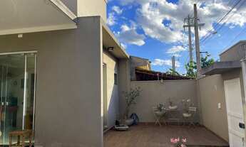 Imagem: 3 dormitórios na Rua Rubens Pinto Cardoso