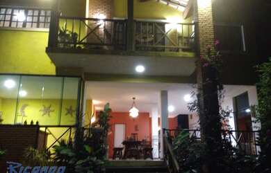 Imagem 2: Casa Triplex de Altíssimo Padrão à Venda em Meaípe - 5 Suítes - Guarapari ES