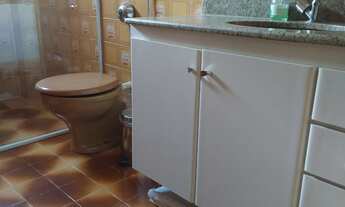 Imagem 6: Loja (ponto comercial) e mix de casas à venda de frente para Rodovia do Sol no Bairro Aero