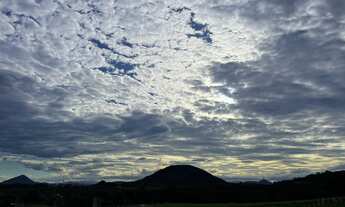 Imagem: Chácara à venda com 1.000 m², próximo