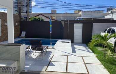 Imagem 3: Casa Duplex à venda, decorada, alto padrão composta de 3 quartos, suíte máster, na Praia d