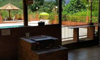 Imagem 4: Sítio para temporada próximo ao Pico da Bandeira, com acomodação para até 50 pessoas, pisc