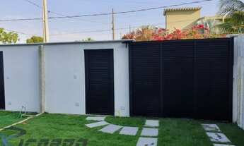 Imagem: Casa triplex à venda em Guarapari - ES