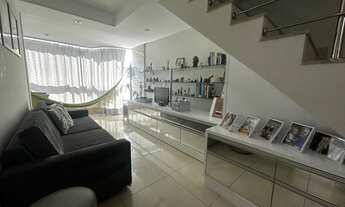 Imagem 3: 4 dormitórios, 2 suíte, 4 banheiro, 2 vagas na garagem, 230M² de Área Construída