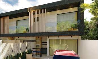 Imagem 1: Casa dúplex com 121 m2. R$ 750 mil. Sinal mais 12x. Prazo: set/2025