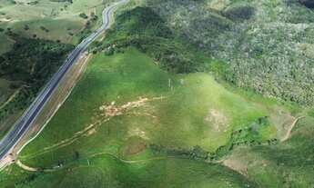 Imagem: Área à venda as margens da BR101, com