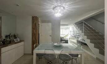 Imagem 5: 4 dormitórios, 2 suíte, 4 banheiro, 2 vagas na garagem, 230M² de Área Construída