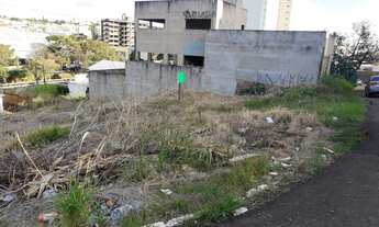 Imagem: Terrenos, excelente localização na Vila