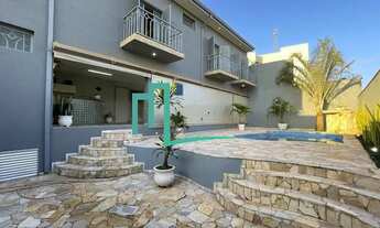 Imagem 1: EXCELENTE RESIDÊNCIA COM ÓTIMA LOCALIZAÇÃO NO BAIRRO JARDIM SANTANA EM FRANCA/SP COM UMA L