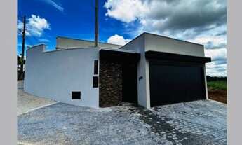 Imagem: CASA MODERNA COM JACUZZI Á VENDA NO SAN