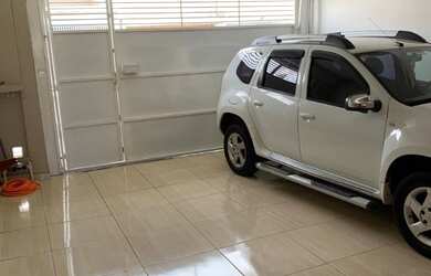 Imagem 4: 3 dormitórios, 2 vagas na garagem, 125M² de Área Construída