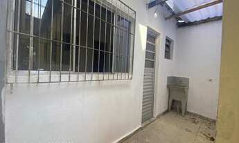 Imagem 2: 1 dormitório, 1 banheiros, 1 vaga na garagem, 35M² de Área Construída