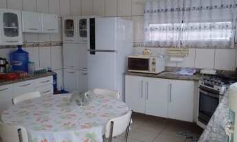 Imagem 3: 3 dormitórios, 3 suíte, 2 banheiro, 3 vagas na garagem, 247M² de Área Construída