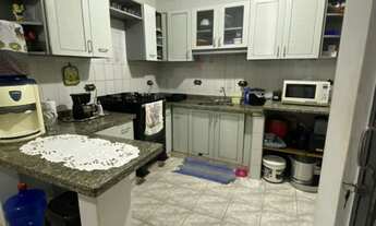 Imagem: 3 dormitórios, 1 suítes, 3 banheiro, 4