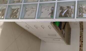 Imagem 4: 2 dormitórios, 1 banheiros, 1 vaga na garagem, 50M² de Área Construída