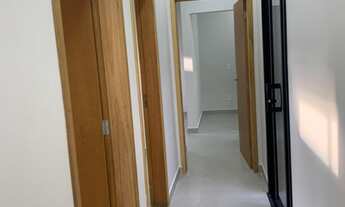 Imagem 5: 3 dormitórios, 1 suítes, 2 banheiro, 2 vagas na garagem, 104M² de Área Construída