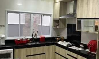 Imagem 3: 3 dormitórios, 3 suíte, 4 banheiro, 2 vagas na garagem, 250M² de Área Construída