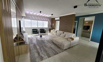 Imagem 6: 4 dormitórios, 4 suíte, 6 banheiro, 4 vagas na garagem, 561M² de Área Construída