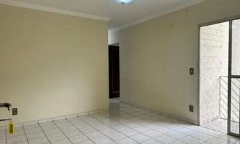 Imagem 2: 2 dormitórios, 1 banheiros, 1 vaga na garagem, 60M² de Área Construída