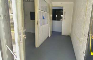 Imagem 2: Salão para Locação em Barueri-SP, Bairro Chácaras Marco: 2 Banheiros, 1 Vaga de Garagem, 1