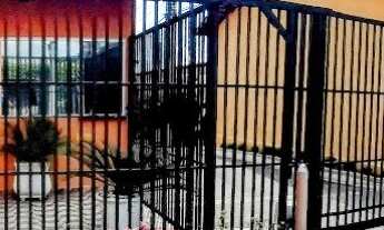 Imagem: 2 dormitórios, 1 banheiros, 1 vaga na garagem