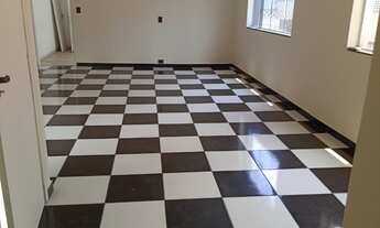 Imagem: 2 banheiro, 4 vagas na garagem, 280M² de