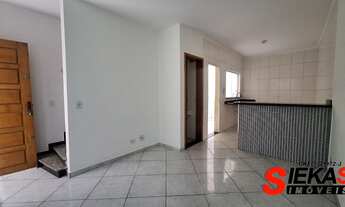 Imagem 2: Sobrado em Condomínio para Locação em Cangaíba, São Paulo-SP: 2 quartos, 2 suítes, 1 sala