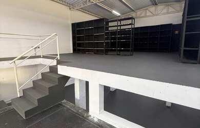 Imagem 3: Galpão Comercial para Locação em São Paulo-SP, Bairro Ipiranga: 10 Vagas de Garagem e 350m