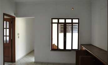 Imagem 2: 3 dormitórios na Rua Casimiro De Abreu