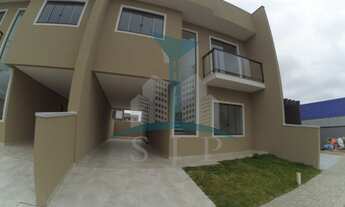 Imagem 2: Sobrado à venda em São José dos Pinhais-PR, no bairro Costeira - 3 quartos, 1 suíte, 2 sal