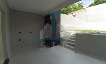 Imagem 7: Imperdível sobrado à venda no Centro de São José dos Pinhais-PR: 3 quartos, 3 suítes, 2 sa