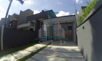 Imagem 2: Imperdível: Casa à venda em São José dos Pinhais-PR, no bairro Aristocrata, com 3 quartos