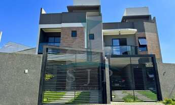 Imagem: Sobrado à venda em Curitiba-PR, Uberaba