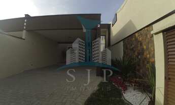 Imagem 2: Casa à venda em São José dos Pinhais-PR, bairro Pedro Moro: 3 quartos, 1 suíte, 1 sala, 2