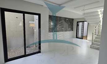 Imagem 7: Sobrado à venda em Curitiba-PR, Boqueirão: 3 quartos, 3 suítes, 1 sala, 5 banheiros e 2 va