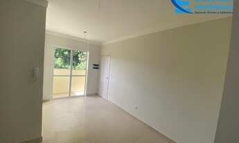 Imagem 6: Prédio com elevador, 2/4 (1 suíte), 1 vaga, apto da frente e com sacada