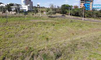 Imagem 2: Área com 3.515,92m² total, próximo ao Polo Tecnológico no setor Sul