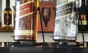 Imagem 6: Casa com 2 salas, 3 quartos sendo um suíte, de excelente padrão construtivo e espaço gourm