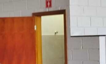 Imagem 2: Galpão atualmente alugado localizado próximo da polícia federal da Avenida João Naves !