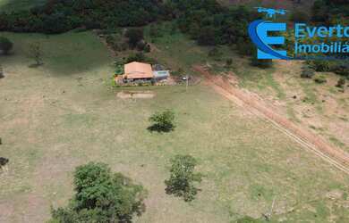 Imagem 4: Lindo Sítio próximo a Araguari para moradia ou exploração Rural!