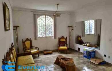 Imagem 4: Casa sobrado com 408 m2, 6 suítes, piscina e 4 vagas cobertas