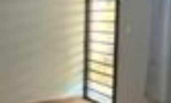 Imagem 4: Casa com 3 quartos, cozinha, área de serviço e banheiro externo, piso em cerâmica, telhado