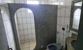 Imagem 6: 4 Casas, sendo 1 com 3 quartos e 3 vagas, 3 de 1 quarto, em terreno de 300 m², todas de la