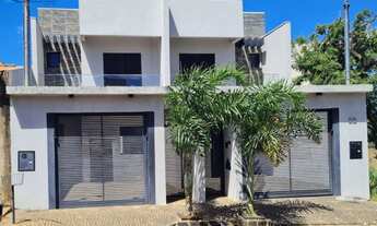 Imagem: Lindo sobrado com 130 m² de área construída