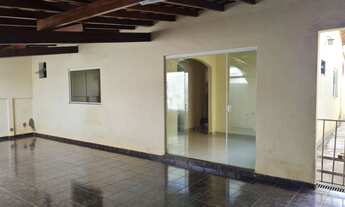 Imagem: Casa térrea de 160 m² com 2 salas, 2 quartos