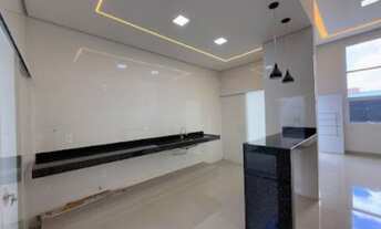 Imagem: Casa com 3 quartos (1 suíte), cozinha estilo