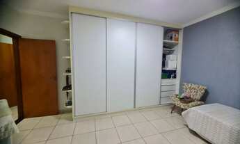 Imagem 6: Casa de 215 m², com 3/4 (1 suíte), cômodos grandes e com área gourmet completa